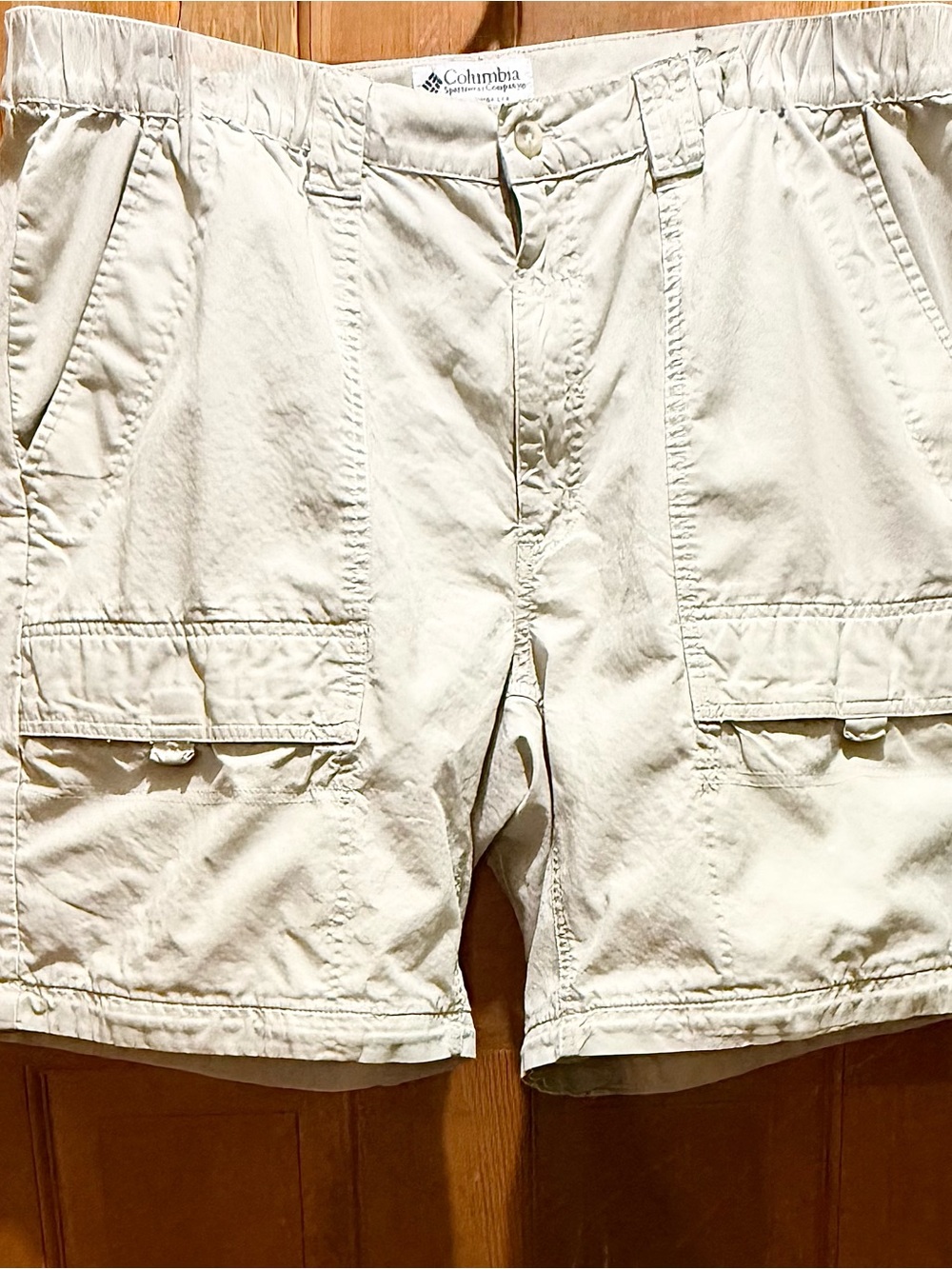 Men’s Columbia Light Beige Casual Shorts